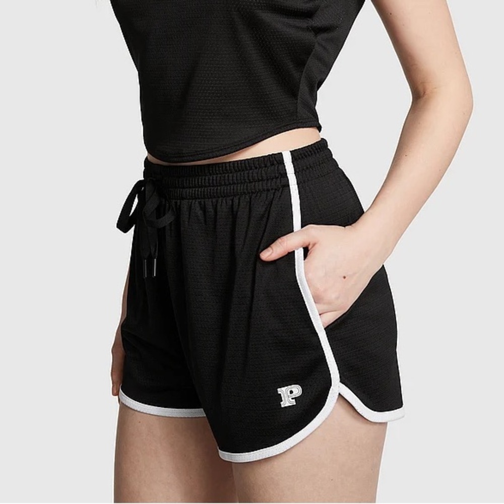Victoria's Secret PINK Mesh Tech Gym Shorts Black Large NEW